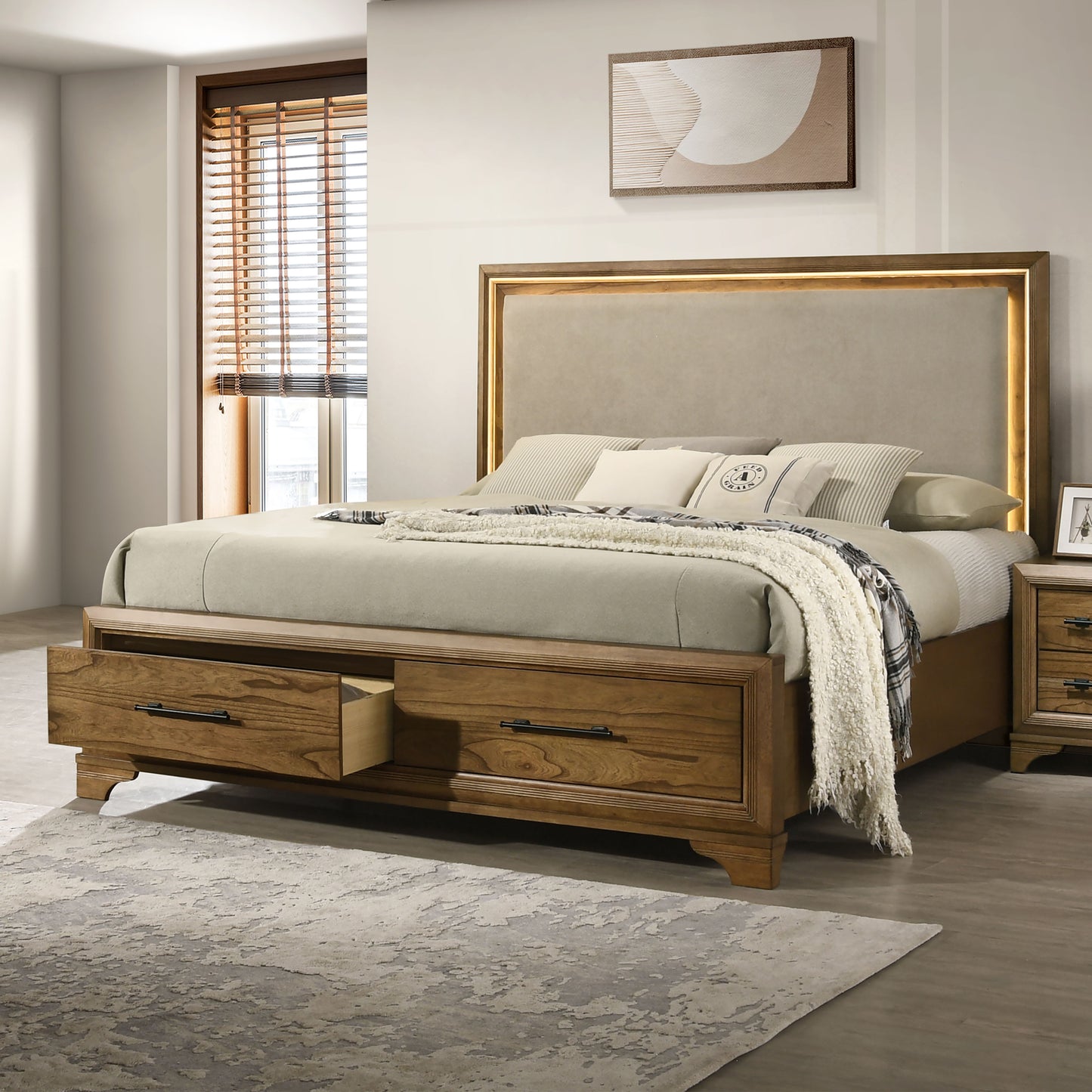 Talcott - 5/0 Queen Bed - Light Brown