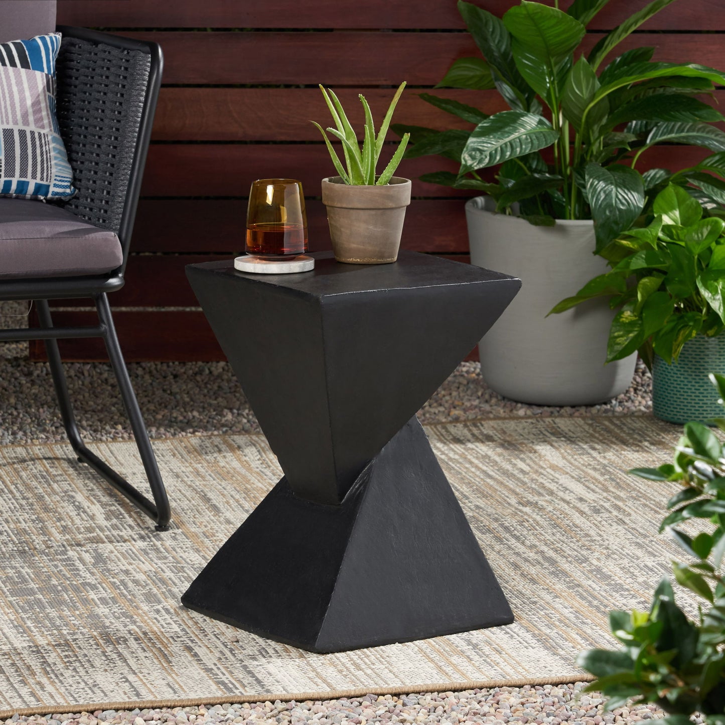 Flamboyant - Outdoor Side Table With Twisted Hourglass Shape