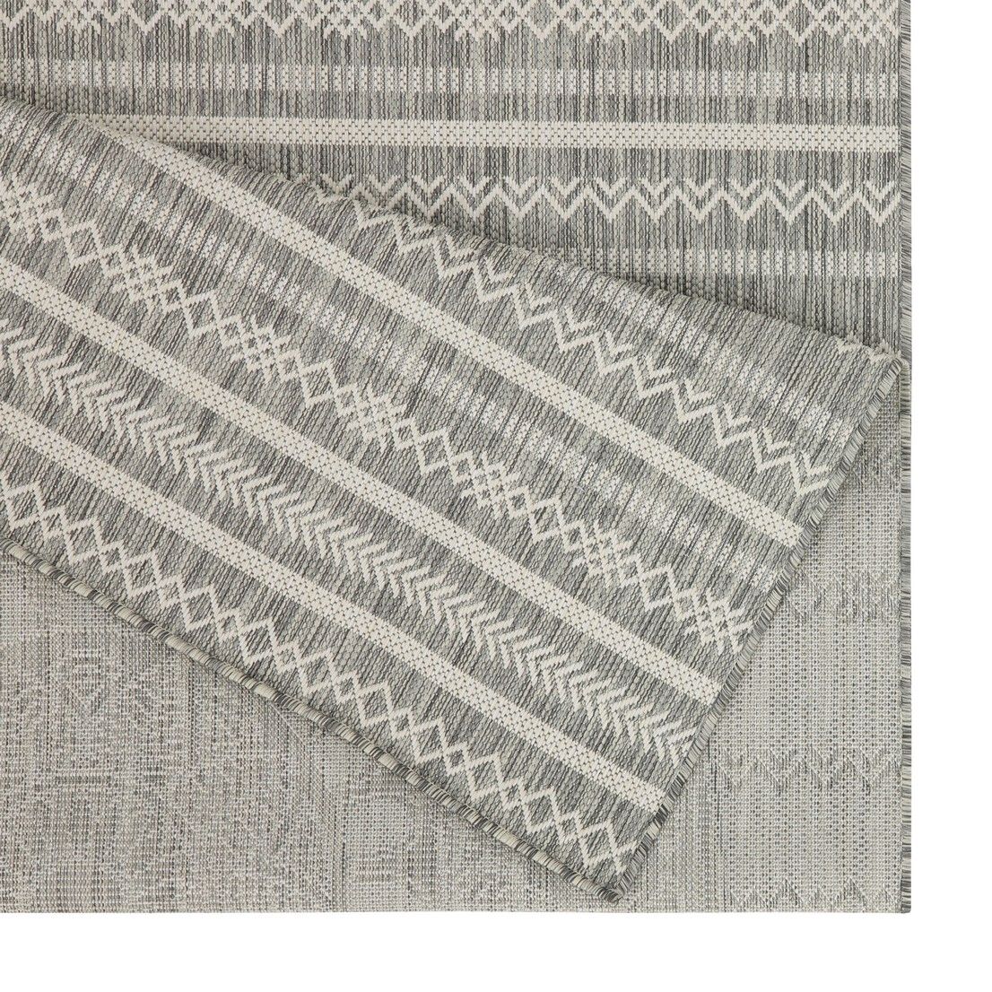 Sunshine - 5'3" X 7'3" Indoor, Outdoor Area Rug - Silver - Polypropylene