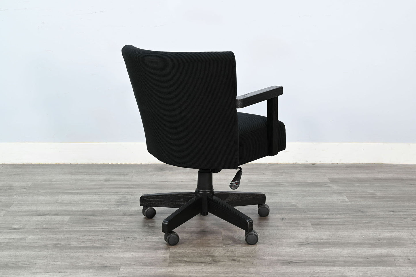 Gibson - Game Chair With Casters